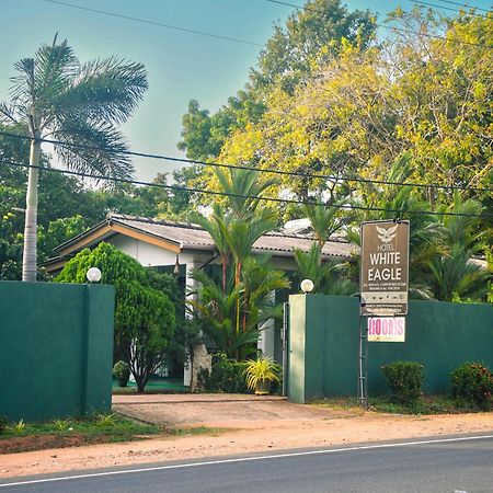 White Eagle Hotel Sigiriya Dış mekan fotoğraf