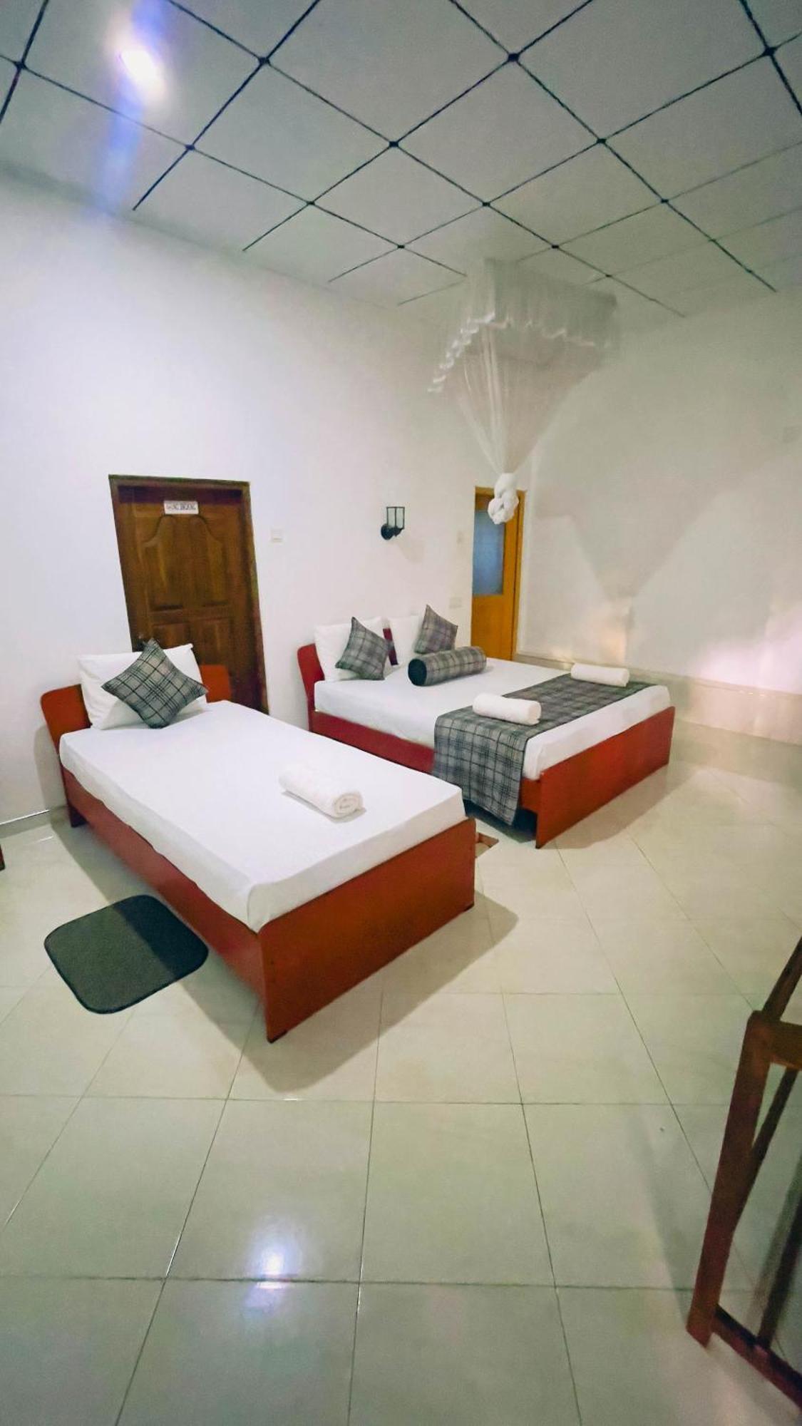 White Eagle Hotel Sigiriya Dış mekan fotoğraf