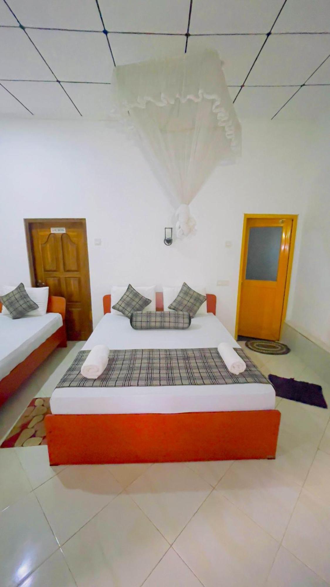 White Eagle Hotel Sigiriya Dış mekan fotoğraf