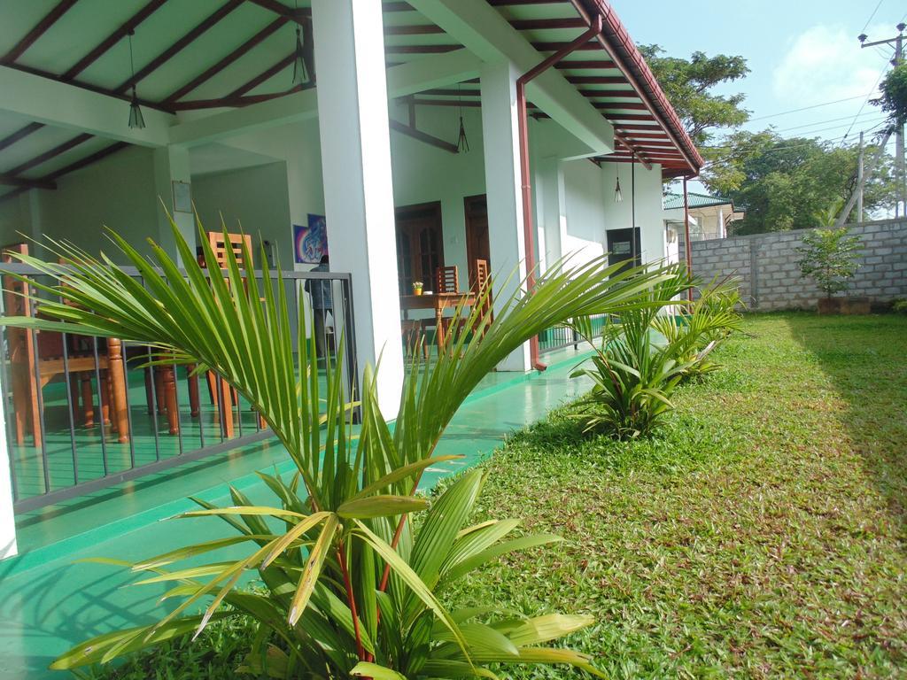 White Eagle Hotel Sigiriya Dış mekan fotoğraf
