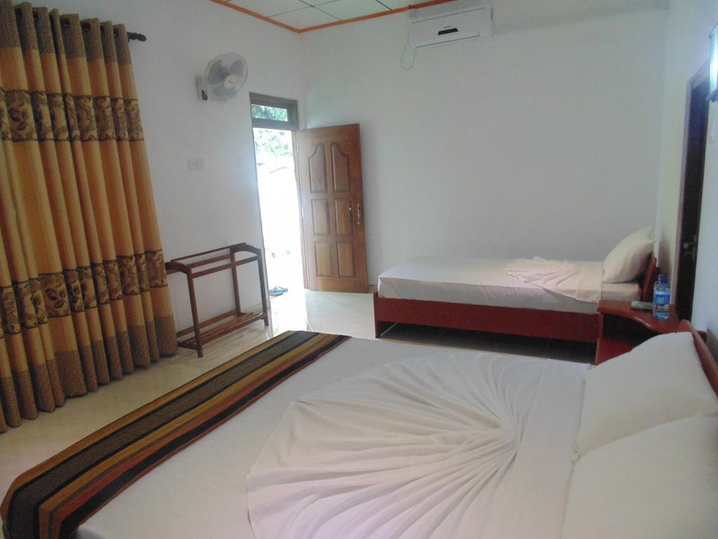 White Eagle Hotel Sigiriya Oda fotoğraf