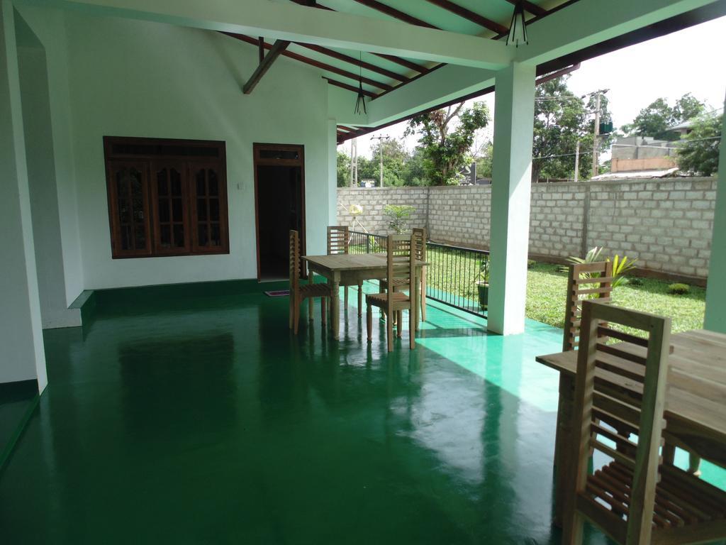 White Eagle Hotel Sigiriya Dış mekan fotoğraf