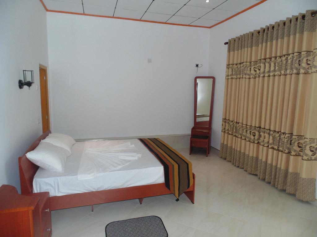 White Eagle Hotel Sigiriya Oda fotoğraf